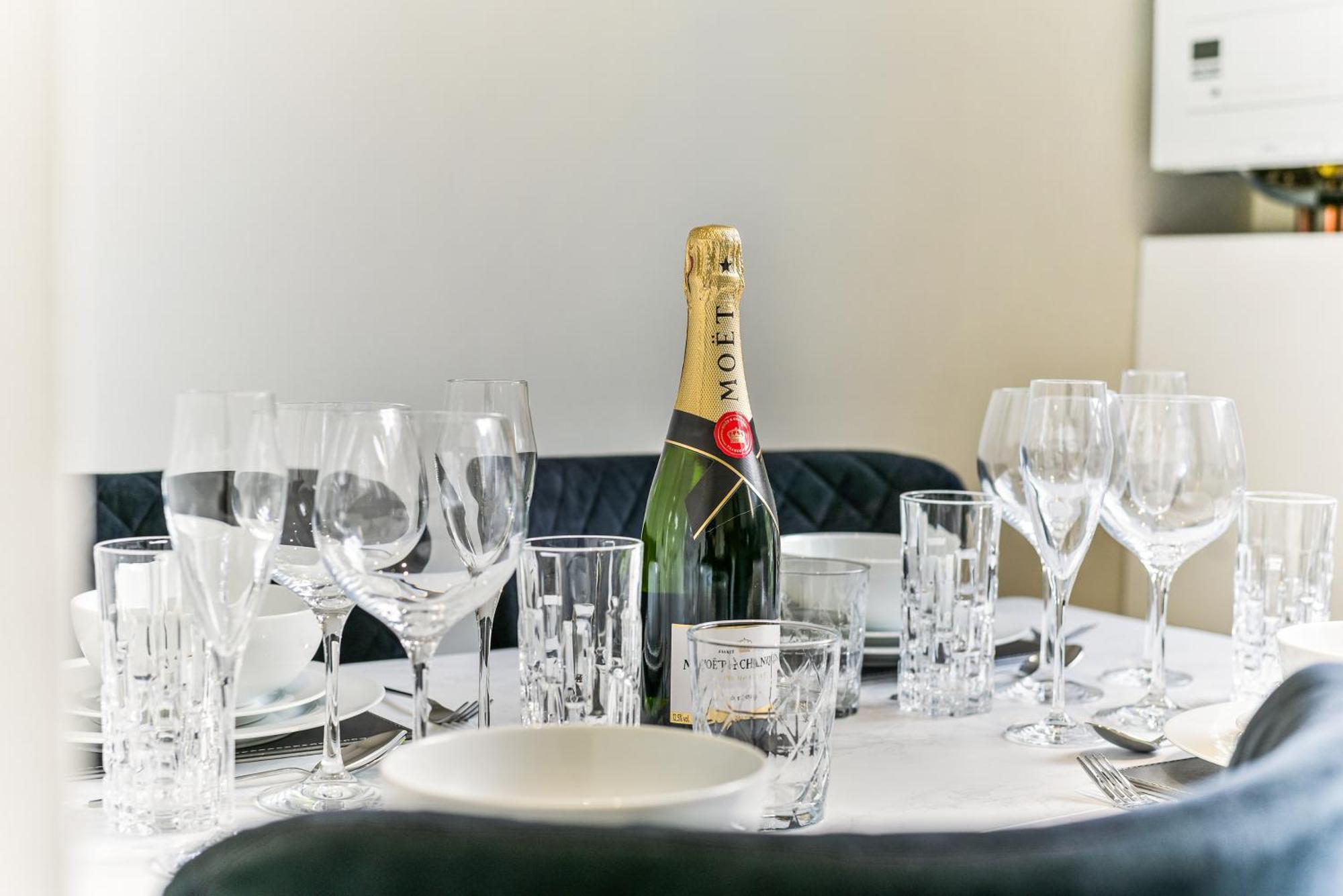 Avari Apartments - Hatton Collection London Bagian luar foto